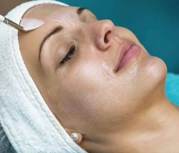 Chemical Peels: Obagi Blue Peel Radiance®
